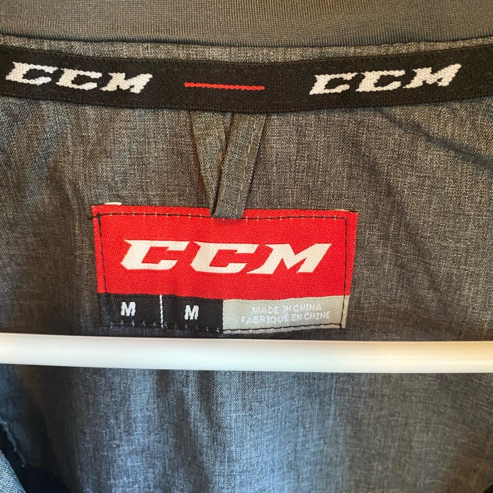 CCM Lightweight Rink Jacket - Picture 5 of 5